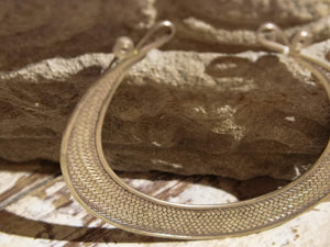 collana tribale di origine nomade del sud est asiatico . thailandia , laos .