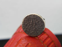 Carica l&#39;immagine nel visualizzatore di Gallery, anello indiano in argento 925 pezzo unico lavorato artigianalmente  peso 8,5 gr dimensioni 2,5 x 3 cm misura diametro 22
