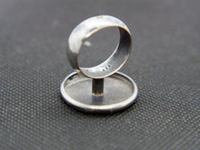 Carica l&#39;immagine nel visualizzatore di Gallery, anello indiano in argento 925 pezzo unico lavorato artigianalmente  peso 8,5 gr dimensioni 2,5 x 3 cm misura diametro 22