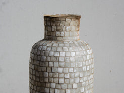 Vaso in vetro a mosaico, lavorato artigianalmente.  Dimensioni Diam16xh34cm.     per info ed ulteriori foto info@etniko.it facebook / instagram : etnikobycrosato 0039 3338778241