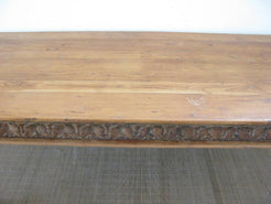 Vecchio Tavolo Indiano Con Fregio Inciso. Dimensioni 195x90xh76cm.