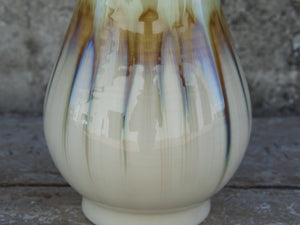 vaso cinese in ceramica smaltata, design moderno, pezzo unico.  dimensioni diametro 13 h20cm   per info ed ulteriori foto 0039 3338778241 info@etniko.it www.etniko.it facebook / instagram : etnikobycrosato