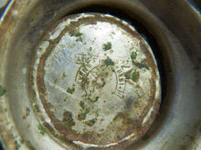 Carica l&#39;immagine nel visualizzatore di Gallery, vecchio vaso indiano in lega di rame, bronzo e mix metalli usato per trasportare l&#39;acqua. creato artigianlmente,  molto raro, pezzo unico .  dimensioni diametro 17 h15 cm   per ulteriori info... contattare via mail  info@etniko.it 0039 3338778241 whatsapp. www.etniko.it  instagram , facebook, etsy : etnikobycrosato  https://www.etsy.com/it/shop/etnikobycrosato https://www.etsy.com/it/shop/etnikobycrosato?section_id=29776753