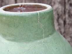 Vaso tadelakt, un intonaco di origine marocchina tipico della città di Marrakech, un metodo completamente ecologico basato sull'utilizzo di calce idrata, sapone nero, pigmenti naturali e cere. Dimensioni Diametro 25 h45cm.