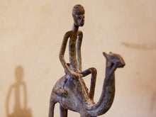 Carica l&#39;immagine nel visualizzatore di Gallery, Antica statua cammello Mali  cod.BR061