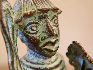 Antica statua guerriero in bronzo del Benin. Dimensioni 8x7  h18cm.    per maggiori info o dettagli info@etniko.it 0039 3338778241