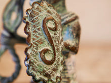 Carica l&#39;immagine nel visualizzatore di Gallery, Antica statua guerriero in bronzo del Benin. Dimensioni 8x7  h18cm.    per maggiori info o dettagli info@etniko.it 0039 3338778241