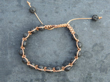 Carica l&#39;immagine nel visualizzatore di Gallery, Bracciale intrecciato con pietra lavica. Pezzo unico assemblato artigianalmente.  lunghezza regolabile 17/24cm, altezza 1cm, peso 13 grammi