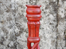 Carica l&#39;immagine nel visualizzatore di Gallery, Candelabro in legno di teak dipinto, ricavato da un unico tronco di teak.  Dimensioni base diametro 16, base per candela diametro 7 cm, h 50 cm.  per ulteriori info o foto mail info@etniko.it whatsapp 0039 3338778241 etsy / ig / fb : etnikobycrosato