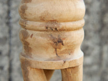 Carica l&#39;immagine nel visualizzatore di Gallery, Candelabro in legno di teak ricavato da un unico tronco di teak.  Dimensioni base diametro 16, base per candela diametro 8 cm, h 51 cm.   per ulteriori info o foto mail info@etniko.it whatsapp 0039 3338778241 etsy / ig / fb : etnikobycrosato