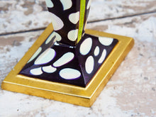 Carica l&#39;immagine nel visualizzatore di Gallery, Coppia candelabri in legno finemente dipinti.  Dimensioni 18x14  h47cm.   per ulteriori info o foto mail info@etniko.it whatsapp 0039 3338778241 etsy / ig / fb : etnikobycrosato