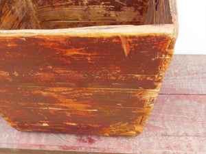 Cesto Cina, Porta Riso In Legno Di Olmo, Assemblati Senza L'Utilizzo Di Ferramenta Ma Solo Con Incastri A Pettine.  Dimensioni 33x37 h50cm.   prezzo originale euro 100, prezzo scontato euro 80  per info ed ulteriori foto facebook / instagram / pinterest  : etnikobycrosato 0039 3338778241 info@etniko.it