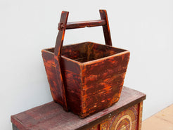 Cesto Cina, Porta Riso In Legno Di Olmo, Assemblati Senza L'Utilizzo Di Ferramenta Ma Solo Con Incastri A Pettine.  Dimensioni 33x37 h50cm.   prezzo originale euro 100, prezzo scontato euro 80  per info ed ulteriori foto facebook / instagram / pinterest  : etnikobycrosato 0039 3338778241 info@etniko.it