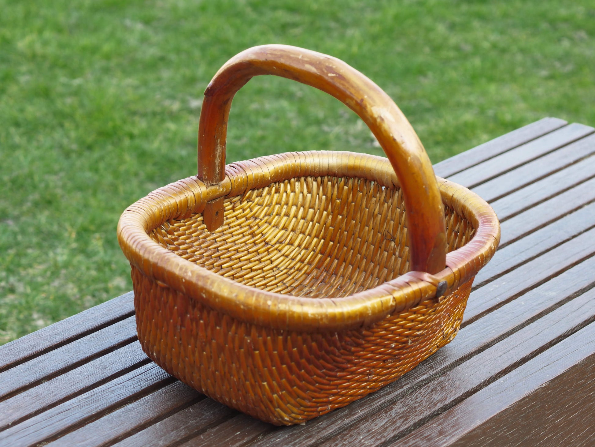 Cesto Cina In Vimini E Bamboo. Dimensioni 36x30  h32cm.  per info ed ulteriori foto  www.etniko.it facebook / instagram / pinterest : etnikobycrosato 0039 3338778241 info@etniko.it