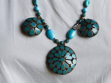 Carica l&#39;immagine nel visualizzatore di Gallery, collana afgana in turchese e argento. pezzo unico.lunghezza 59cm, peso 70gr