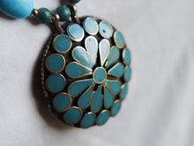 Carica l&#39;immagine nel visualizzatore di Gallery, collana afgana in turchese e argento. pezzo unico.lunghezza 59cm, peso 70gr