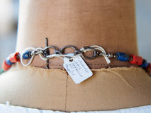 Carica l&#39;immagine nel visualizzatore di Gallery, collana nepalese / tibetana con corallo, turchese, lapis e argento no pasta ma pietre vere non tinte o modificate nel colore, qualità top. assemblata artigianalmente, pezzo unico.  lunghezza totale collana 50 cm, pendaglio 4x10cm, peso 106 gr
