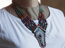Carica l&#39;immagine nel visualizzatore di Gallery, collana nepalese / tibetana con corallo, turchese, giada e argento no pasta ma pietre vere non tinte o modificate nel colore, qualità top. assemblata artigianalmente, pezzo unico.  lunghezza totale collana 42 cm, misure pendaglio 6x9.5cm, peso 117 gr