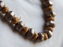 Carica l&#39;immagine nel visualizzatore di Gallery, collana indiana in cotone intrecciato ed elementi &quot;olive&quot; in cera con lamina di argento .   lunghezza totale 120 cm, misura regolabile misura singolo elemento in argento 1.5 x 1 cm,  peso 120 gr    per ulteriori info o foto watshapp 3338778241 mail info@etniko.it fb, ig, etsy &quot;etnikobycrosato&quot;
