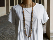 Carica l&#39;immagine nel visualizzatore di Gallery, collana indiana in cotone intrecciato ed elementi &quot;olive&quot; in cera con lamina di argento .   lunghezza totale 120 cm, misura regolabile misura singolo elemento in argento 1.5 x 1 cm,  peso 120 gr    per ulteriori info o foto watshapp 3338778241 mail info@etniko.it fb, ig, etsy &quot;etnikobycrosato&quot;