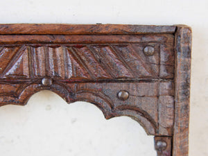 Antica finestra indiana recuperata da vecchi haveli, case indiane di origine popolari e contadine, costruite in legno tipiche delle zone rurali e centrali dell'India. Databili Primi '900. Conservata in ogni parte, pezzo unico .  Dimensioni 92x32  prof.3cm  per maggiori info o dettagli mail info@etniko.it watshapp 0039 3338778241 instagram, facebook, etsy : etnikobycrosato