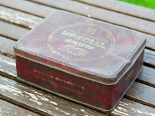 Carica l&#39;immagine nel visualizzatore di Gallery, Scatola In Latta Vintage. Provenienza India. Conservata in ottimo stato.  Dimensioni 17x13 h7cm  per info ed ulteriori foto info@etniko.it 0039 3338778241 facebook / instagram : etnikobycrosato