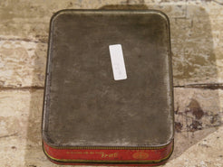 Scatola In Latta Vintage.  Provenienza India. Dimensioni 13x17xh5cm. 