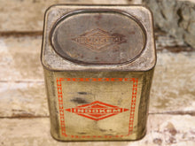 Carica l&#39;immagine nel visualizzatore di Gallery, Scatola In Latta Vintage. Provenienza India. Dimensioni diam.12x15xh18cm.
