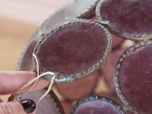 Carica l&#39;immagine nel visualizzatore di Gallery, Lanterna marocco in metallo lavorata artigianalmente, vetro color ambra finemente decorato a incisione, con piccola finestrella in alto.  dimensioni diametro 23 h33     per info ed ulteriori foto info@etniko.it facebook / instagram / pinterest : etnikobycrosato 0039 3338778241