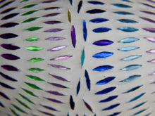 Carica l&#39;immagine nel visualizzatore di Gallery, Lampada indiana lavorata artigianalmente a mosaico con vetri multicolor.  dimensioni diametro diamtero 25 h40 cm   per info ed ulteriori foto mail info@etniko.it watshapp 0039 3338778241 facebook / instagram / pinterest : etnikobycrosato
