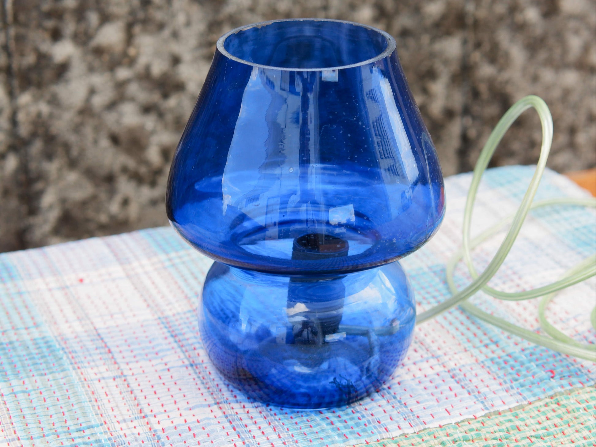 Lampada vetro da tavolo. Diametro 14 h18cm.   per info ed ulteriori foto mail info@etniko.it watshapp 0039 3338778241 facebook / instagram / pinterest : etnikobycrosato