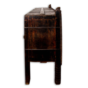Antica Credenza, Tipica Damcja Indiana 2 Ante, 2 Pannelli Alle Estremità Fissi. Dimensioni 122x42xh120cm.