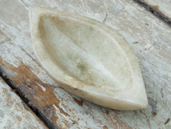 Ciotola, piatto Indiano In Marmo. Ideale anche come portasapone, svuota tasche, ciotolina, vasetto...  dimensioni diametro 16x8 h4cm