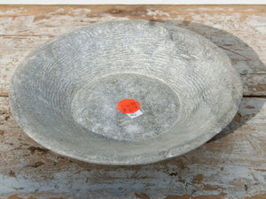 Vecchia Ciotola Indiana In Marmo. Ideale anche come portasapone, svuota tasche, ciotolina, vasetto...  dimensioni diametro 21 h4cm   disponibili altri pezzi, misure e colori  info : info@etniko.it 0039 3338778241 ig/fb : etniko by crosato etsy : etnikobycrosato