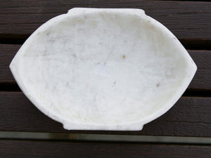 Ciotola, piatto Indiano In Marmo. Ideale anche come portasapone, svuota tasche, ciotolina, vasetto...  dimensioni  17x11 h3,5cm 