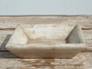 Vecchia Ciotola Indiana In Marmo  ideale anche come portasapone, svuota tasche, ciotolina, vasetto...  dimensioni 15x15xh4cm