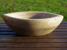 Carica l&#39;immagine nel visualizzatore di Gallery, Ciotola, piatto Indiano In Marmo. Ideale anche come portasapone, svuota tasche, ciotolina, vasetto...  dimensioni  16x27   h9cm    per info disponibili altri pezzi, misure e colori info@etniko.it 0039 3338778241 ig/fb : etniko by crosato etsy : etnikobycrosato