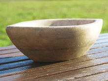Carica l&#39;immagine nel visualizzatore di Gallery, Ciotola, piatto Indiano In Marmo. Ideale anche come portasapone, svuota tasche, ciotolina, vasetto...  dimensioni  16x27   h9cm    per info disponibili altri pezzi, misure e colori info@etniko.it 0039 3338778241 ig/fb : etniko by crosato etsy : etnikobycrosato