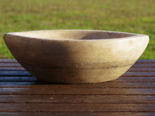 Carica l&#39;immagine nel visualizzatore di Gallery, Ciotola, piatto Indiano In Marmo. Ideale anche come portasapone, svuota tasche, ciotolina, vasetto...  dimensioni  16x27   h9cm    per info disponibili altri pezzi, misure e colori info@etniko.it 0039 3338778241 ig/fb : etniko by crosato etsy : etnikobycrosato