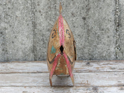 portacandele pesce in metallo dipinto, india.  disponibili piu' pezzi in più colori come da foto.  dimensioni 46x10 h32cm