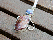 Carica l&#39;immagine nel visualizzatore di Gallery, pendaglio indiano hand made in argento fatto a mano con  diaspro . catena o collane disponibili da abbinare.   misure pendaglio 8x5 spessore 0.5 cm   peso 20 grammi  offerta scontato del 50 %    per altri modelli, foto o info  watshapp 0039 3338778241 mail ifo@etniko.it ig/fb/ebay : etnikobycrosato