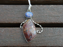 Carica l&#39;immagine nel visualizzatore di Gallery, pendaglio indiano hand made in argento fatto a mano con  diaspro . catena o collane disponibili da abbinare.   misure pendaglio 8x5 spessore 0.5 cm   peso 20 grammi  offerta scontato del 50 %    per altri modelli, foto o info  watshapp 0039 3338778241 mail ifo@etniko.it ig/fb/ebay : etnikobycrosato