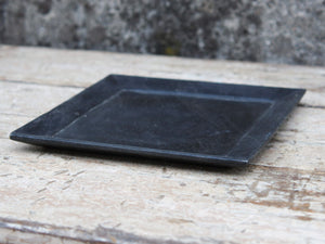 piatto in marmo ideale anche come portasapone, svuota tasche, portacandele... dimensioni 23x23 h 1.5cm  disponibili altri pezzi, misure e colori   per ulteriori info o foto : info@etniko.it 0039 3338778241 ig/fb : etniko by crosato etsy : etnikobycrosato