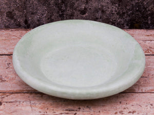 Piatto, centrotavola, ciotola tadelakt, un intonaco di origine marocchina tipico della città di Marrakech, un metodo completamente ecologico basato sull'utilizzo di calce idrata, sapone nero, pigmenti naturali e cere. Dimensioni Diametro 37 h6cm.