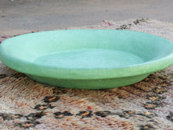 Piatto, centrotavola, ciotola tadelakt, un intonaco di origine marocchina tipico della città di Marrakech, un metodo completamente ecologico basato sull'utilizzo di calce idrata, sapone nero, pigmenti naturali e cere. Dimensioni Diametro 53 h8cm.