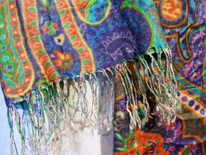 scialle in seta e cotone. pezzo unico.  peso 100grammi, dimensioni 70x200cm.