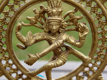 Carica l&#39;immagine nel visualizzatore di Gallery,  statuetta in lega di metalli raffigurante la divinità Siva o Shiva Nataraja peso 990 gr  dimensioni 16x5 h20cm