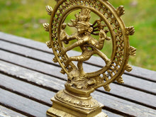 Carica l&#39;immagine nel visualizzatore di Gallery,  statuetta in lega di metalli raffigurante la divinità Siva o Shiva Nataraja peso 990 gr  dimensioni 16x5 h20cm