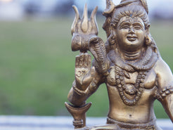 statua indiana in bronzo raffigurante shiwa , shiva . peso 1600 gr misure 18 x 14 x 10 cm