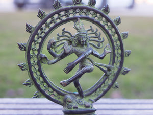 statua indiana in bronzo raffigurante shiwa , shiva .peso 1350 gr misure 24x19x6 cm